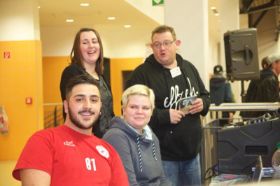 580222699-mannschaften-beteiligen-sich-night-move-Ou6b.jpg